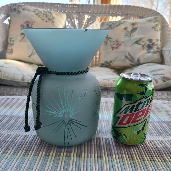 Vintage Carafe Style Floral Vase Frosted Green Fireworks Motif 60s MCM Vibes - Picture 3 of 10